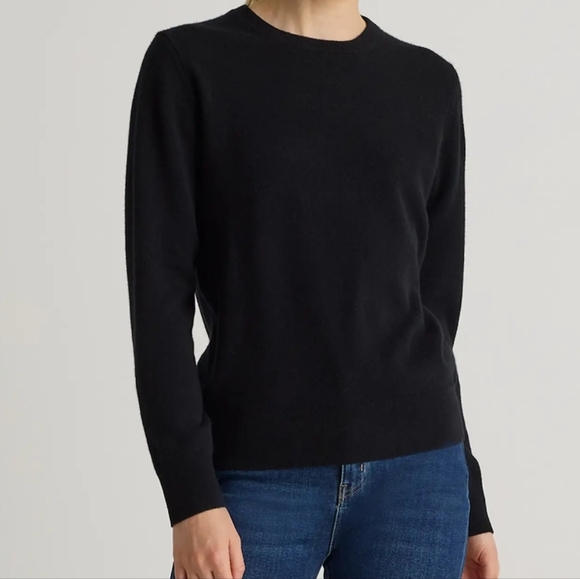 Quince Mongolian Cashmere Black Crew Neck Sweater - Picture 9 of 15